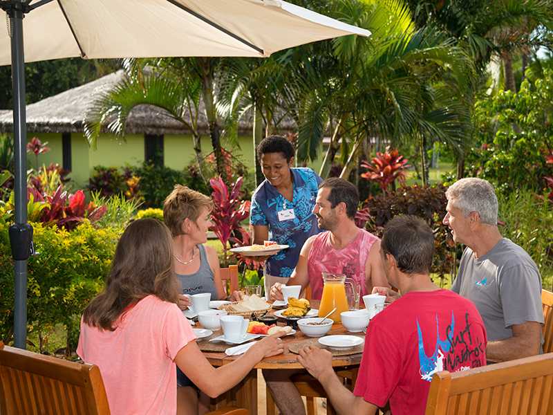 Mealtimes at Waidroka become social events. The on-site restaurant serves a la carte breakfast and lunch menus and a variety of three-course dinners that feature a range of fresh local ingredients.