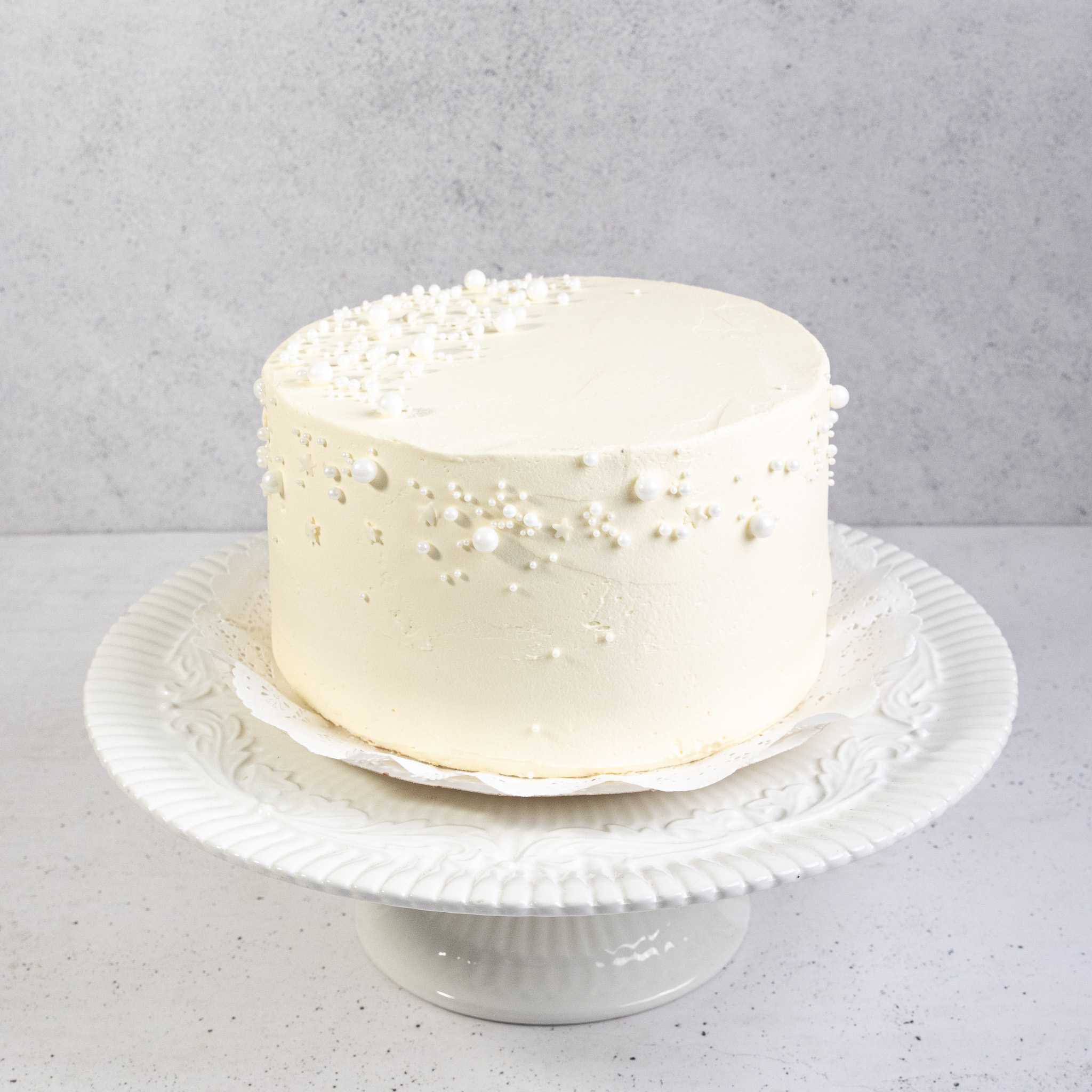 Torta de matrimonio solo con perlitas