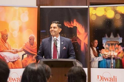 Democratic Leader Ranjeev Puri speaking at a Diwali celebration. Democratic Leader Ranjeev Puri speaking at a Diwali celebration.