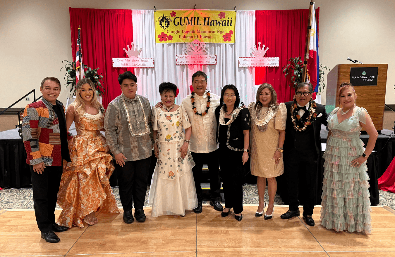 Lt. Gov. Sylvia Luke and group smiling for a group photo. 