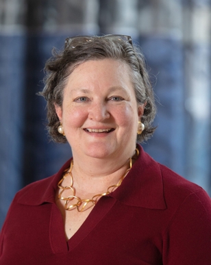 Headshot photo of Dr. Amy Gilman 
