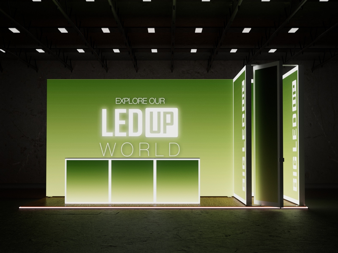Vista frontal del Stand Modular 6x3 con gráfica continua retroiluminada y triple mostrador iluminado. Vista frontal del Stand Modular 6x3 con gráfica continua retroiluminada y triple mostrador iluminado.