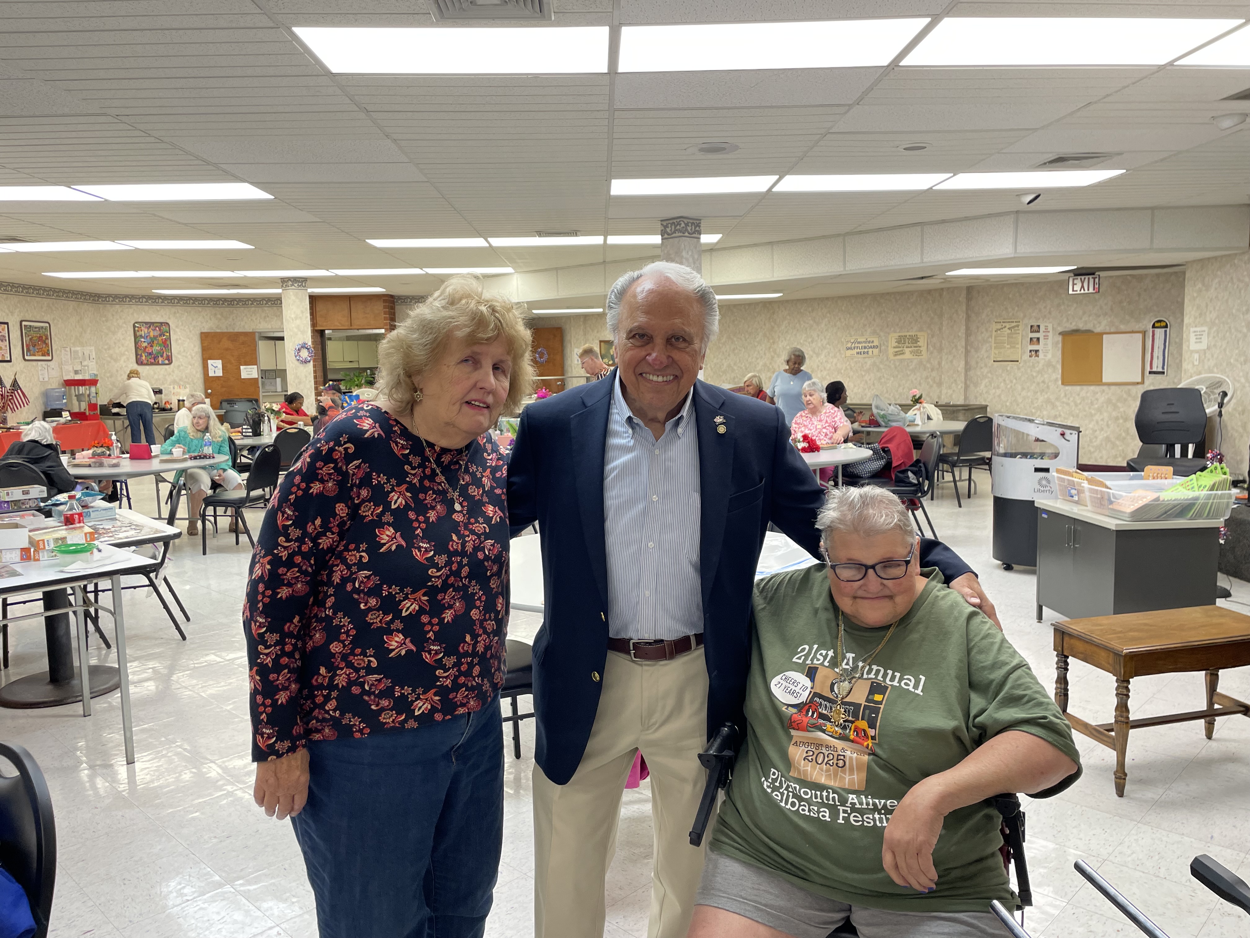 A picture of Rep. Pashinski with a group of Seniors.