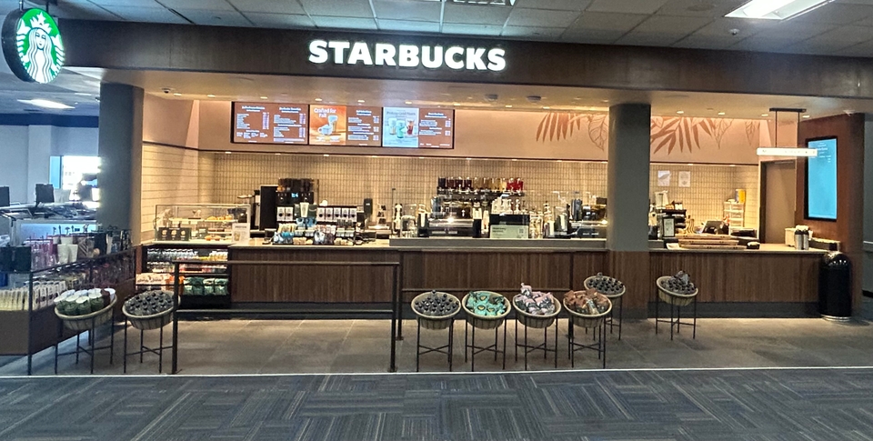 Starbucks at IAD