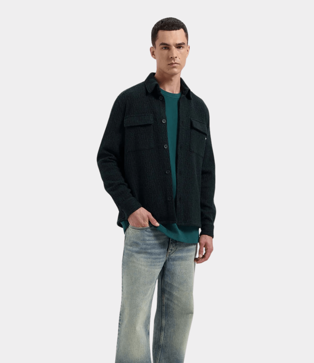 Omnia shirt pine green + Atropos tee sea moss